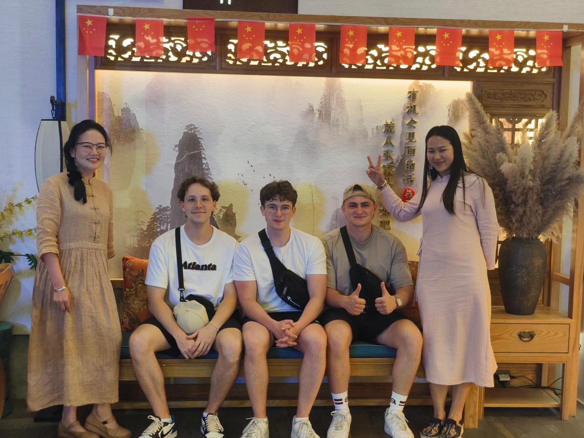 Xiangxi'S Love - Yangyun Hotel Жангжиаже Екстериор снимка