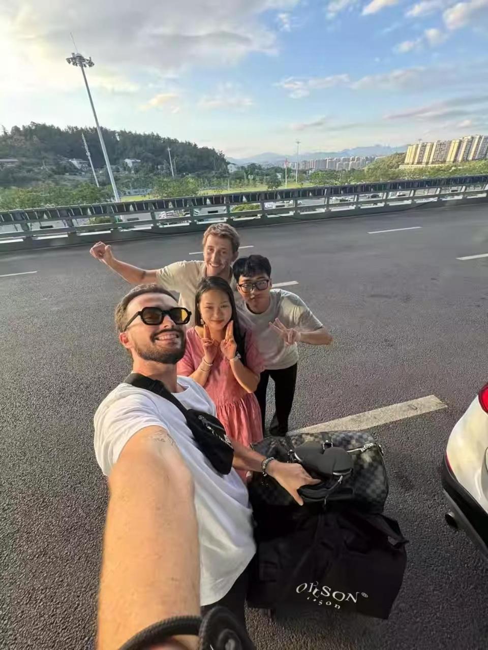 Xiangxi'S Love - Yangyun Hotel Жангжиаже Екстериор снимка